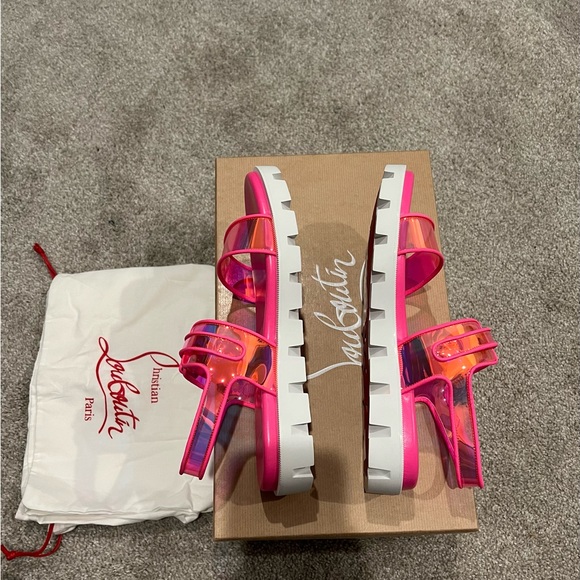 CHRISTIAN LOUBOUTIN DUNISS COOL VINYL & LEATHER SANDAL - Picture 3 of 4